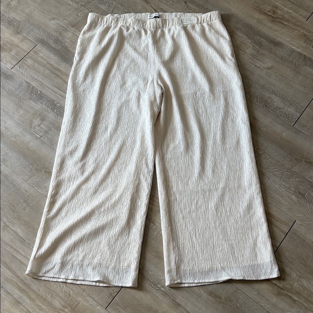Elegant Cream Wide-Leg Pants